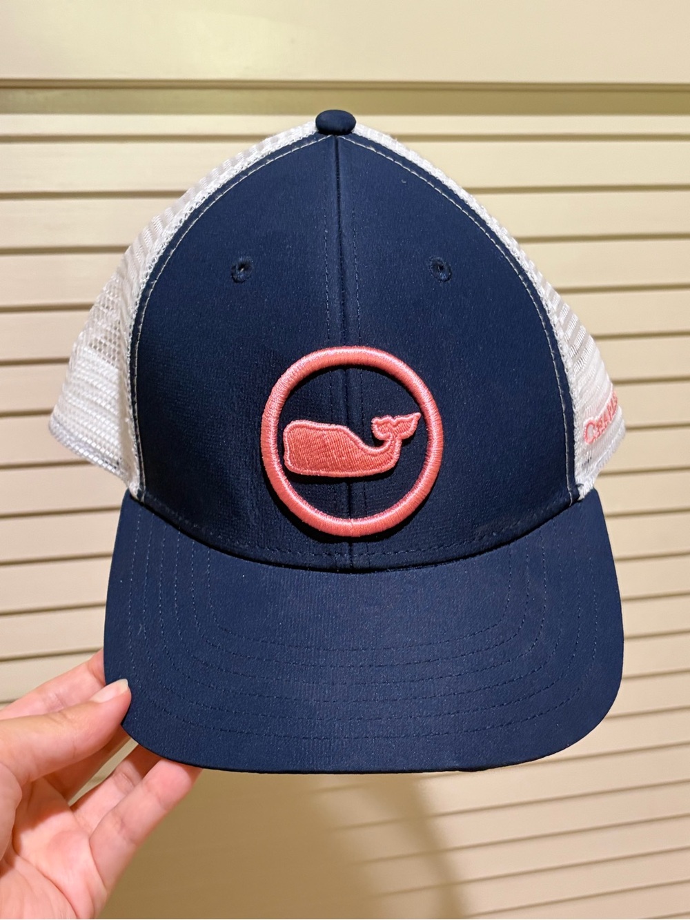 Vineyard Vines Performance Whale Dot Trucker Hat